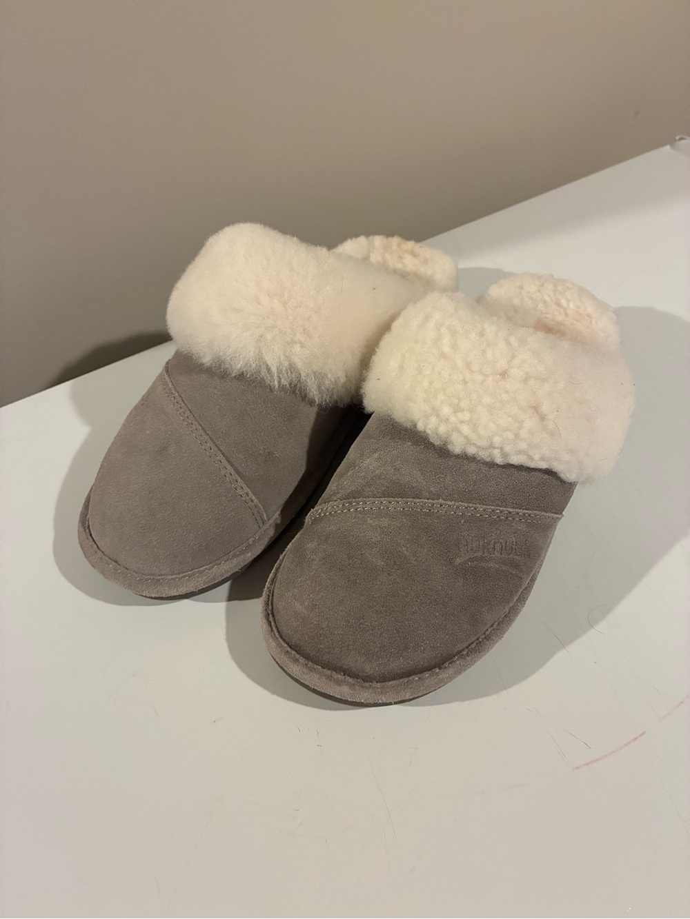 Nuknuuk slippers
